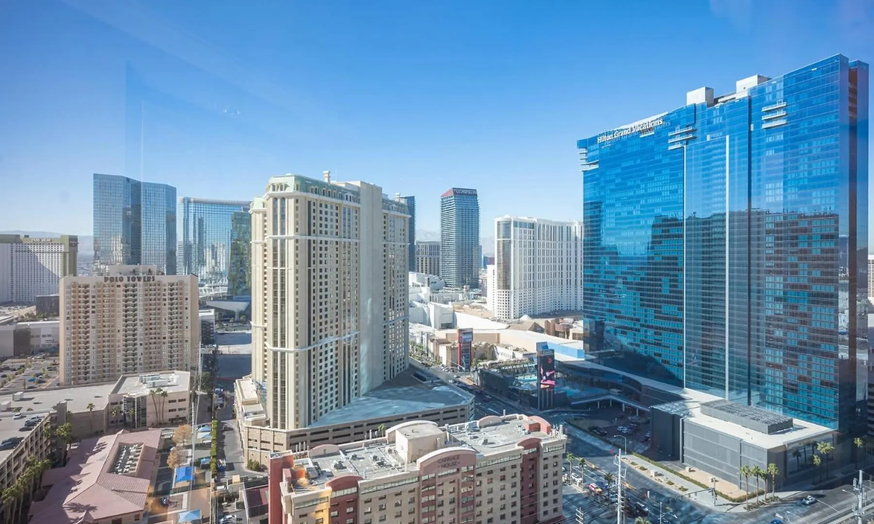 No Resort Fee Strip View Suite& Free Valet& Pool Las Vegas