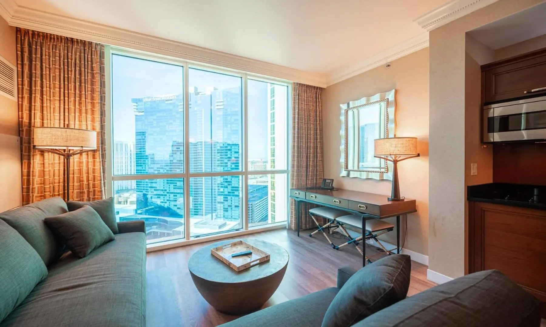 Apartment No Resort Fee Strip View Suite& Free Valet& Pool Las Vegas USA