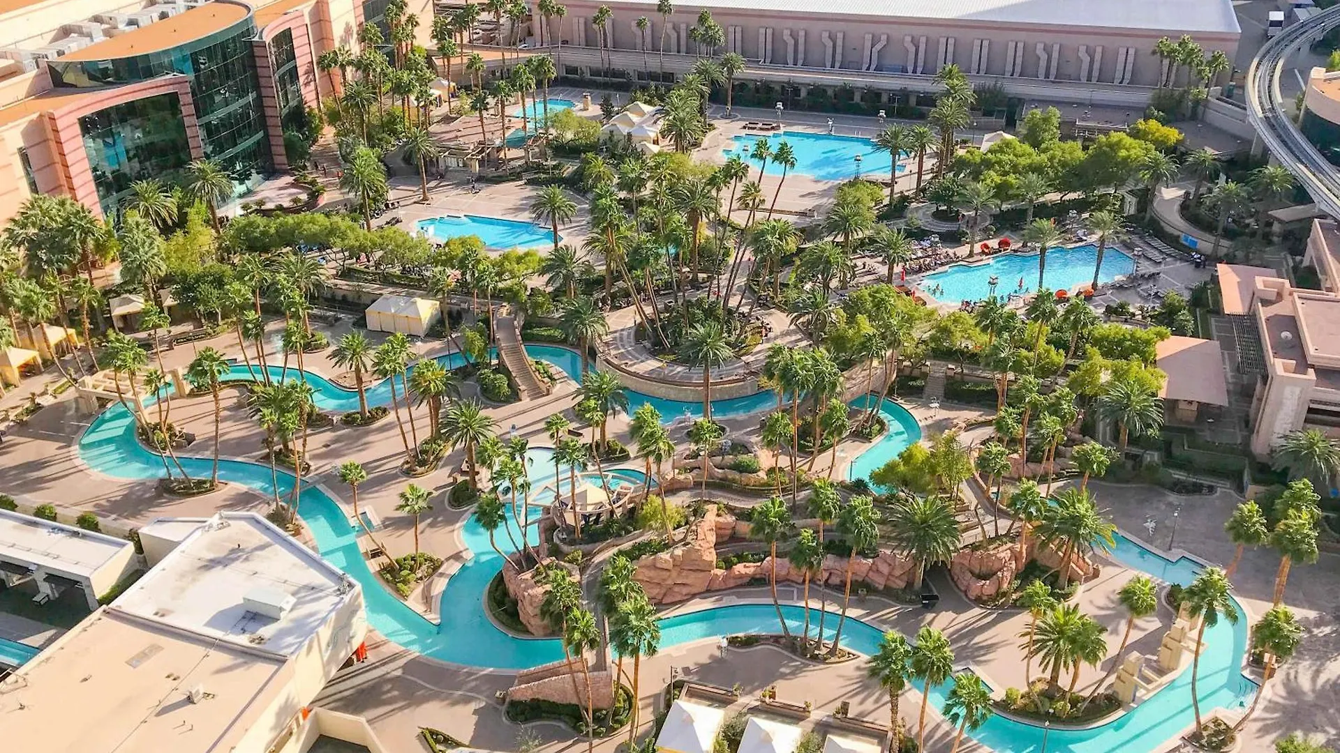 No Resort Fee Strip View Suite& Free Valet& Pool Las Vegas USA